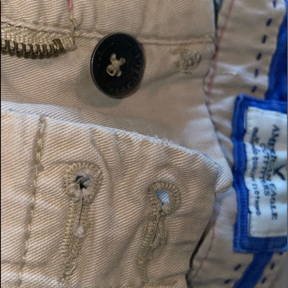 Favorite style womens American Eagle shorts size 10 - Picture 6 of 10